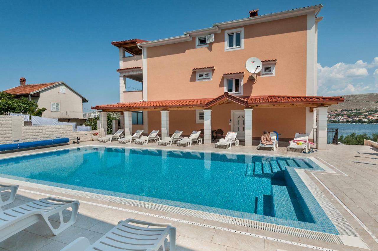 Apartments Villa Ante Grebastica Exterior photo